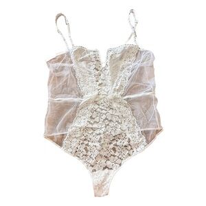 Sheer Auden Lace Chemise in Cream